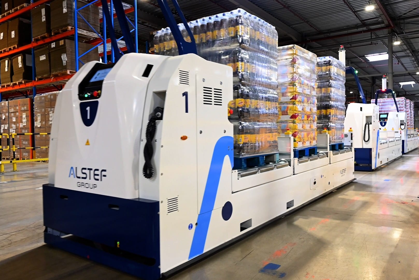 Transportador motorizado que transporta palets